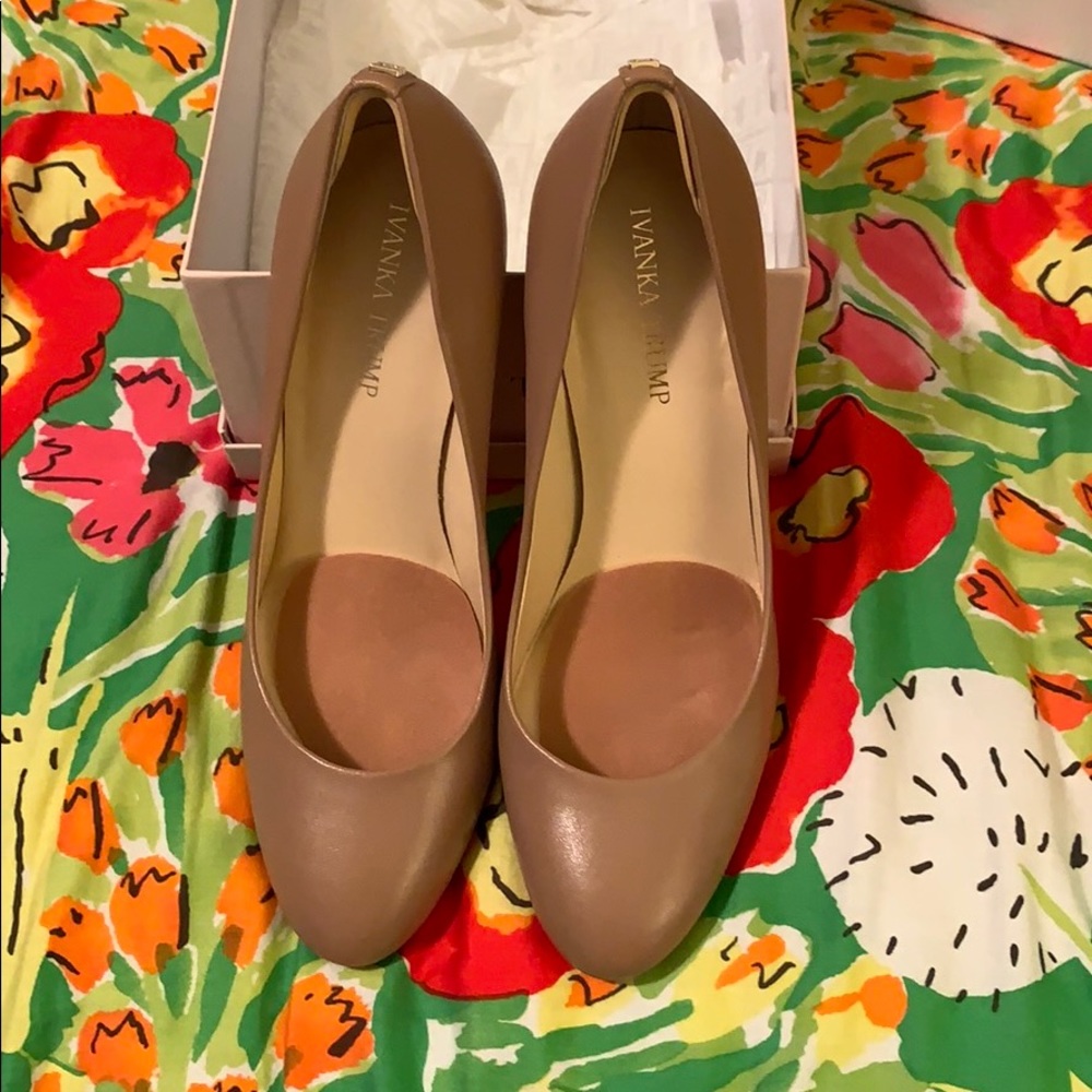 Ivanka trump Janie nude heel 10